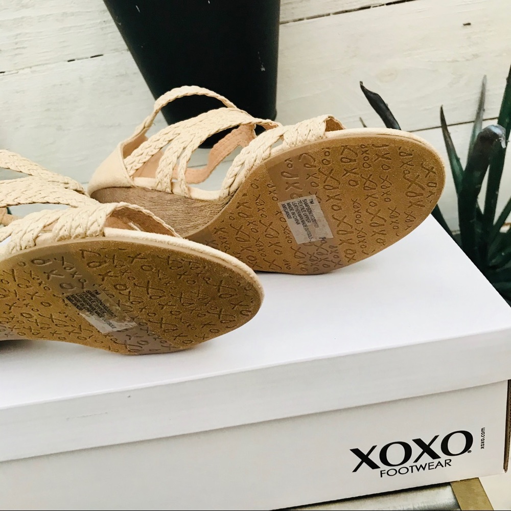 NEW XOXO Sampson Strappy Wedge Sandals - Picture 6 of 7